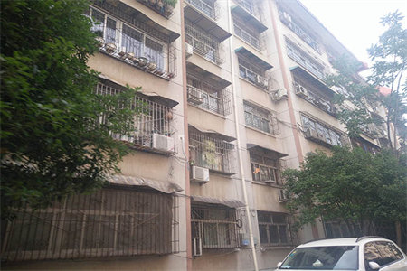 城东阳光丽景2室2厅1卫92.6万96m2出售